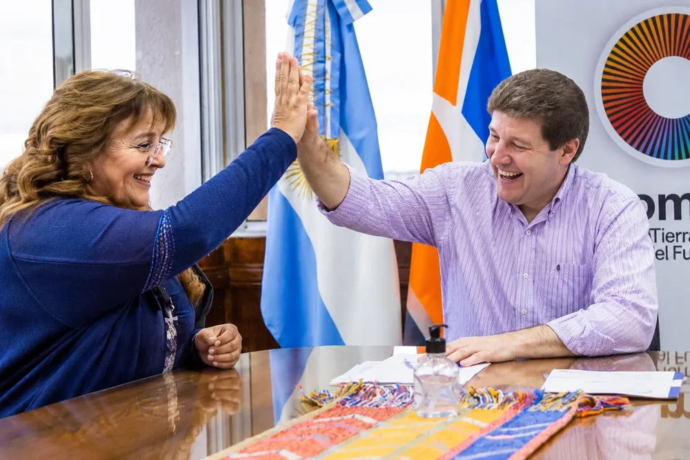 melella castillo celebran aumento de planta politica en energia