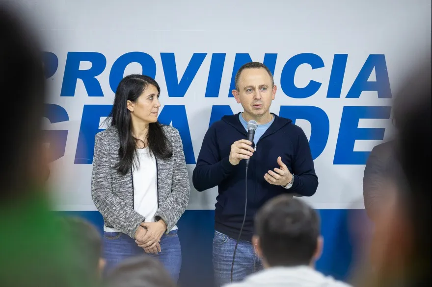 gaston diaz senador defendamos tierra del fuego