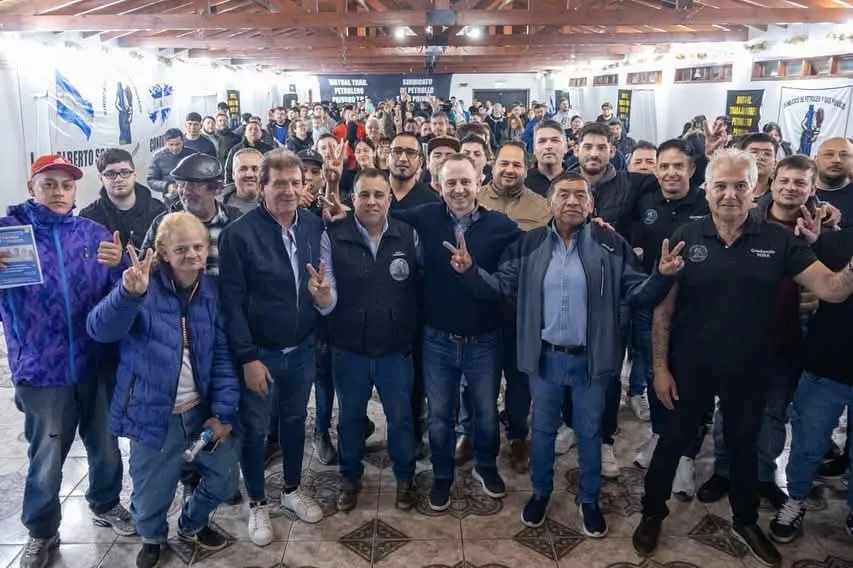 petroleros defendamos tierra del fuego