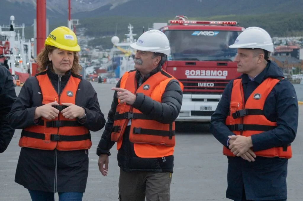 PUERTO USHUAIA MURCIA URQUIZA