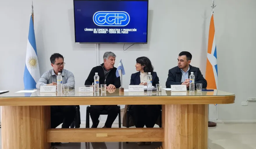 camara de comercio rio grande libertarios ajuste