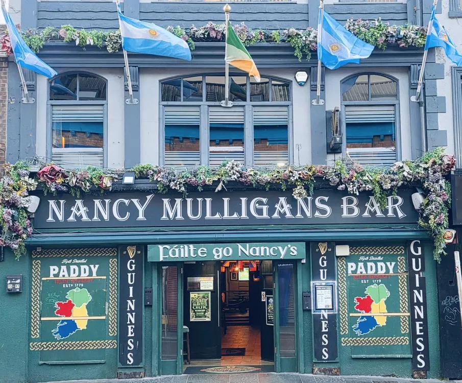 nancy mulligans bar belfast irlanda hincha por argentina copa del mundo 2026