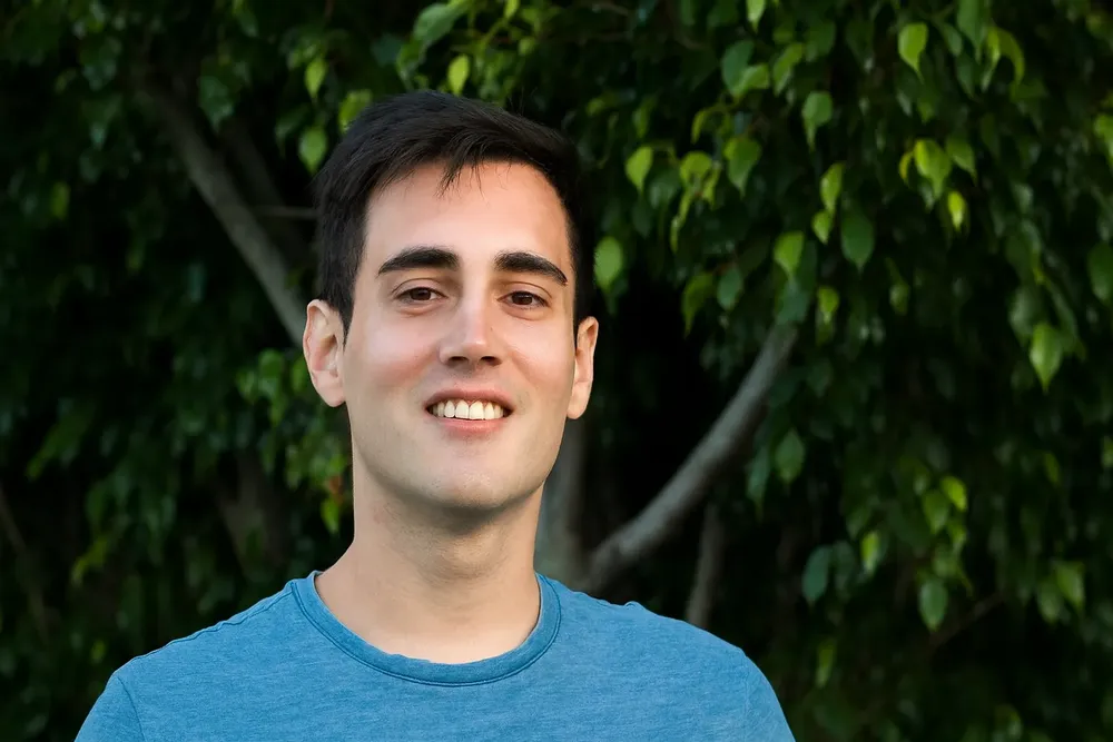 lucas burgos abogado