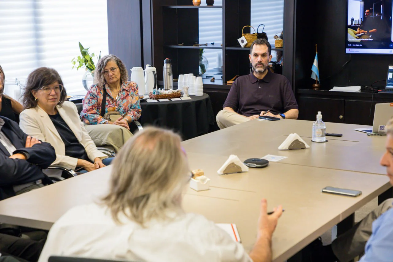 francisco devita en modo reunion sin soluciones