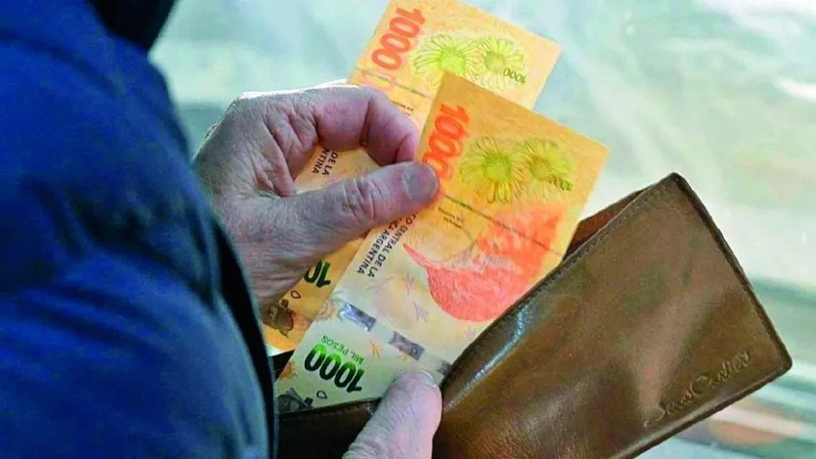 billetera pesos argentinos