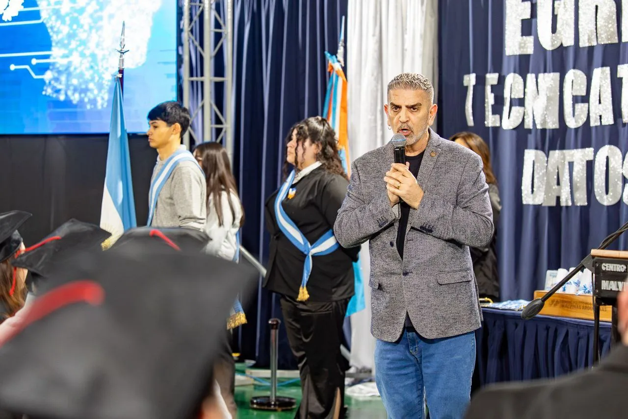 ministro de educacion tdf lopez silva
