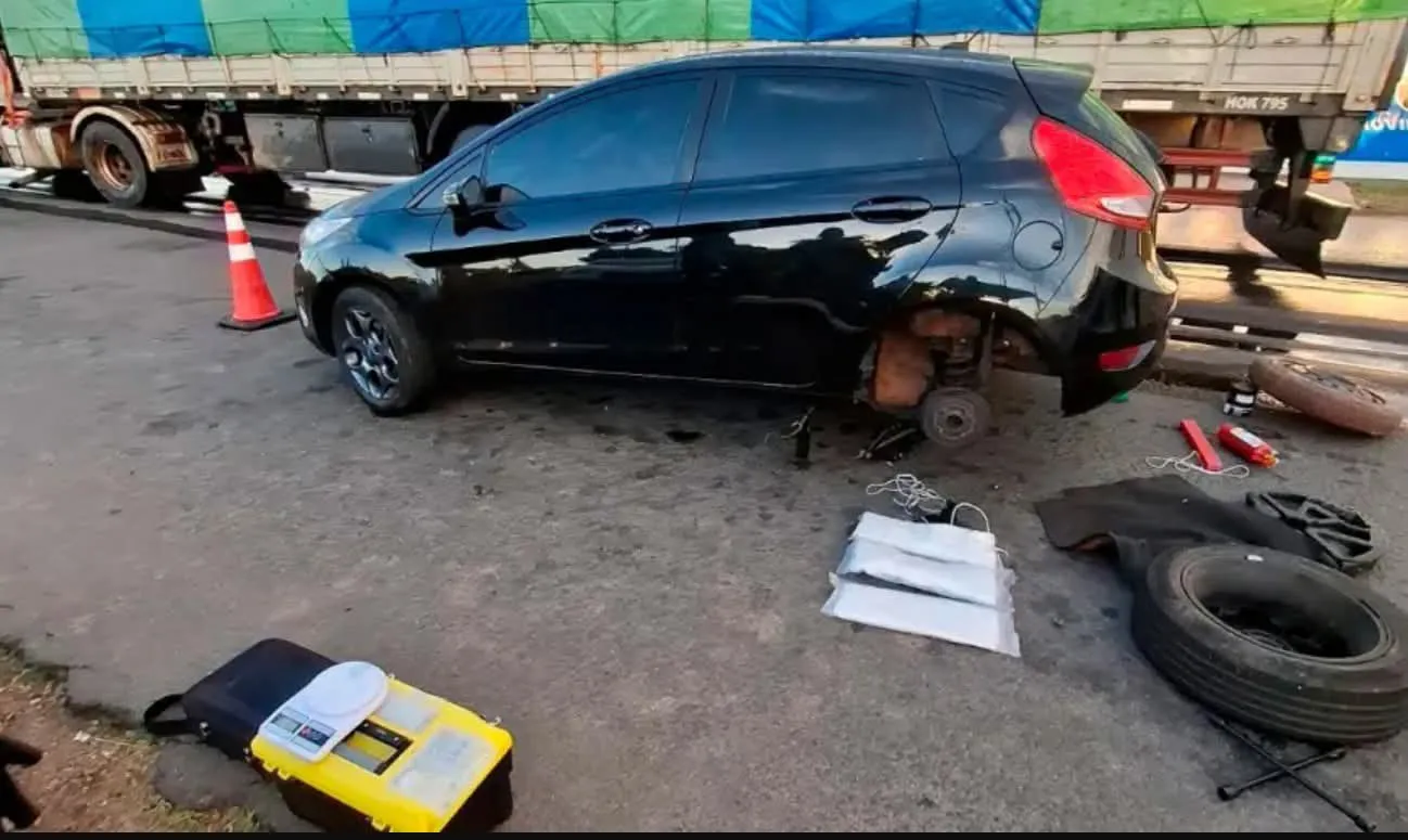 policia federal detenida con droga entre rios