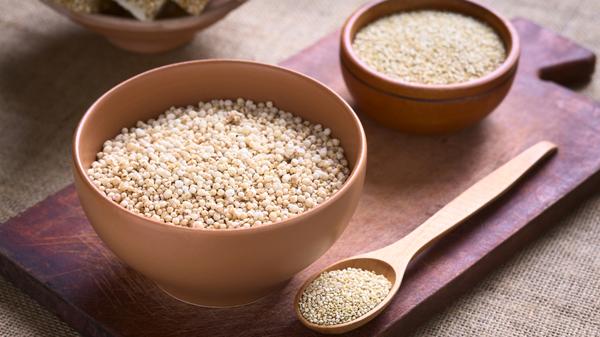 La quinoa es considerado un superalimento por la cantidad de beneficios que otorga. (Shutterstock)